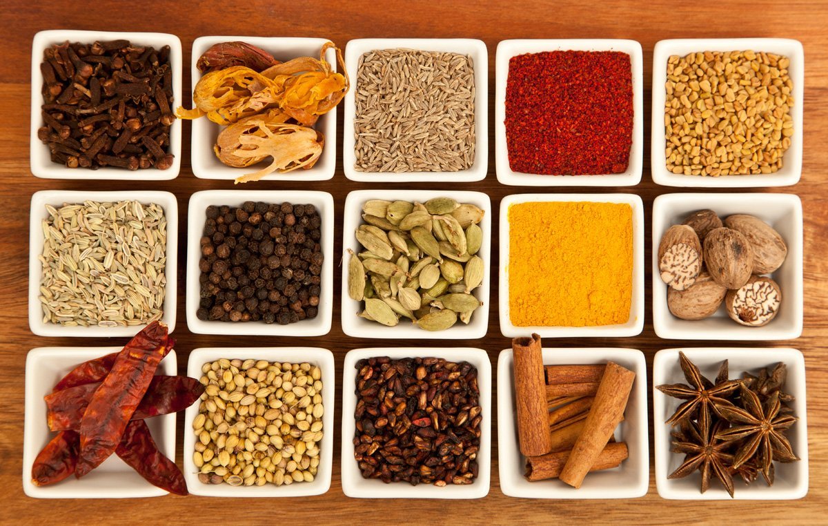 Whole spices in small heaps